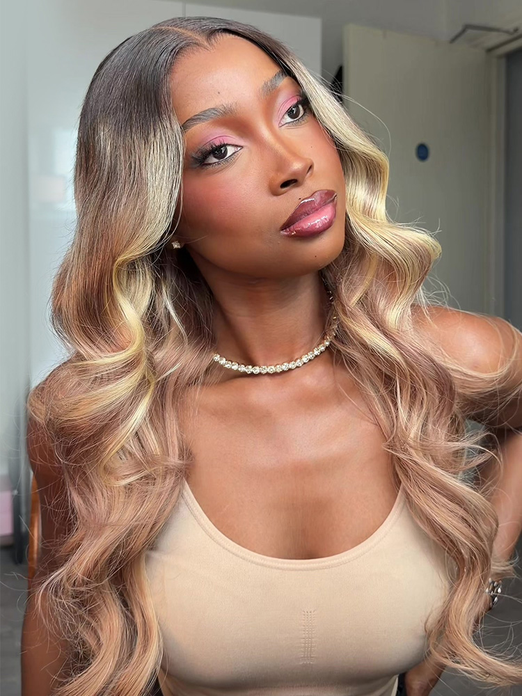 Layered Caramel Blonde Highlgihts Body Wave Wig 