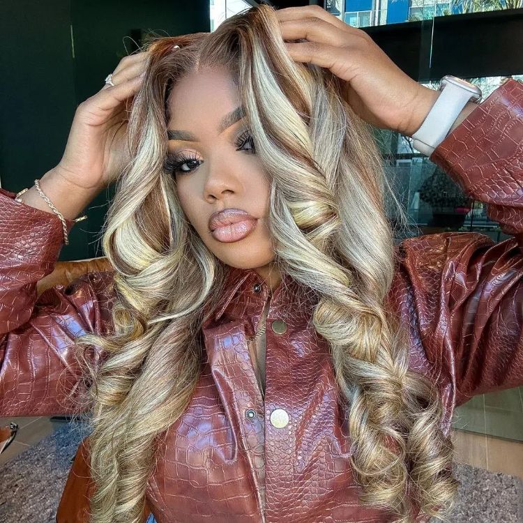 blonde and dark brown highlight hair